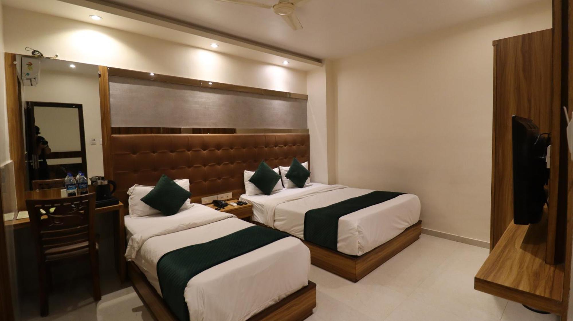 Hotel Bkc Garden - Near Us Embassy Bkc 孟买 外观 照片
