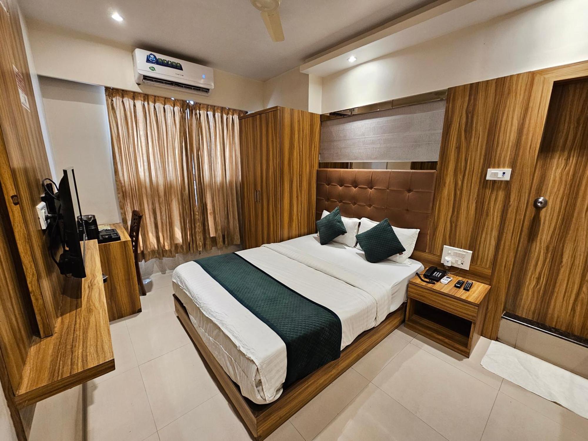 Hotel Bkc Garden - Near Us Embassy Bkc 孟买 外观 照片