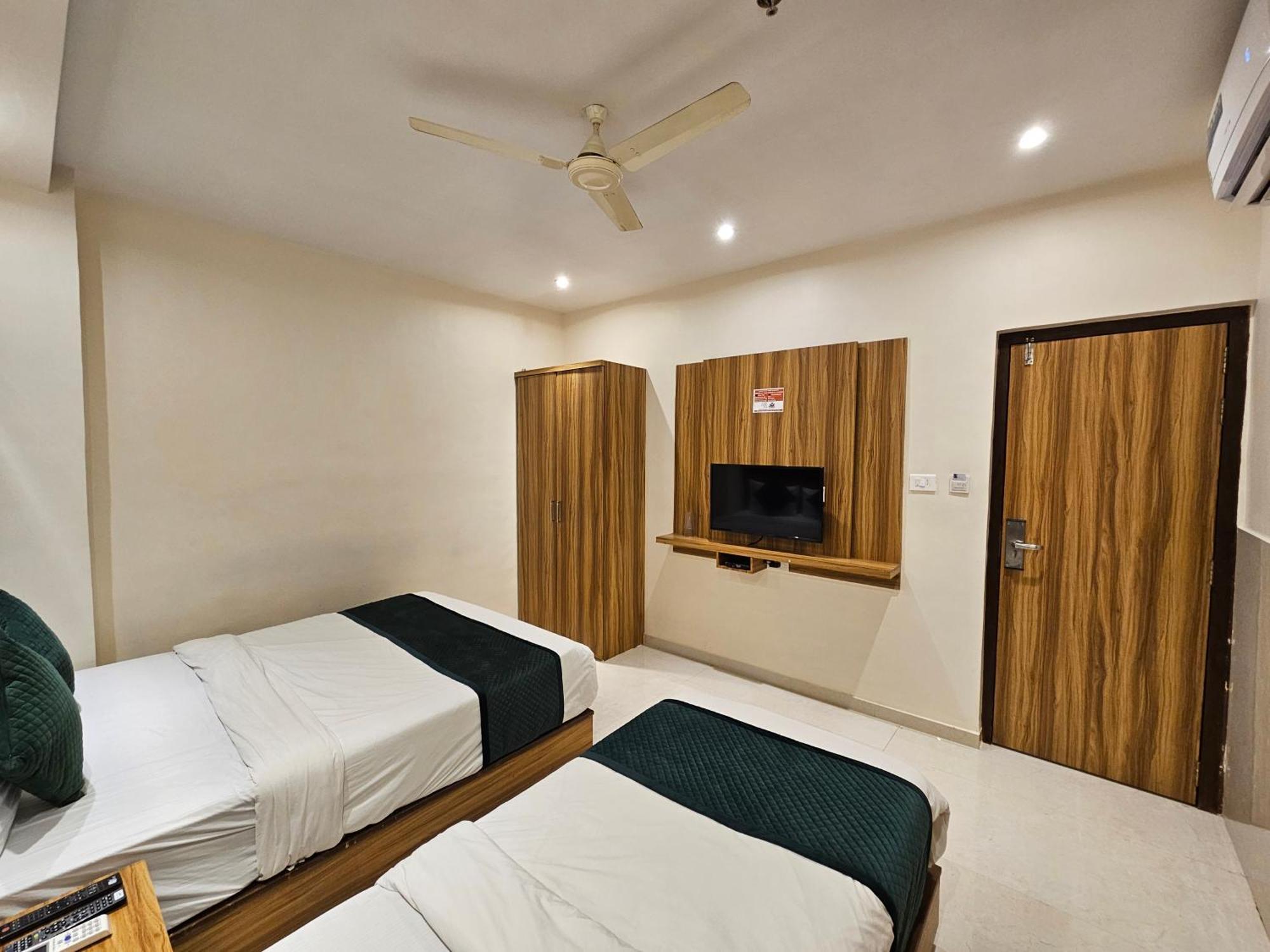 Hotel Bkc Garden - Near Us Embassy Bkc 孟买 外观 照片